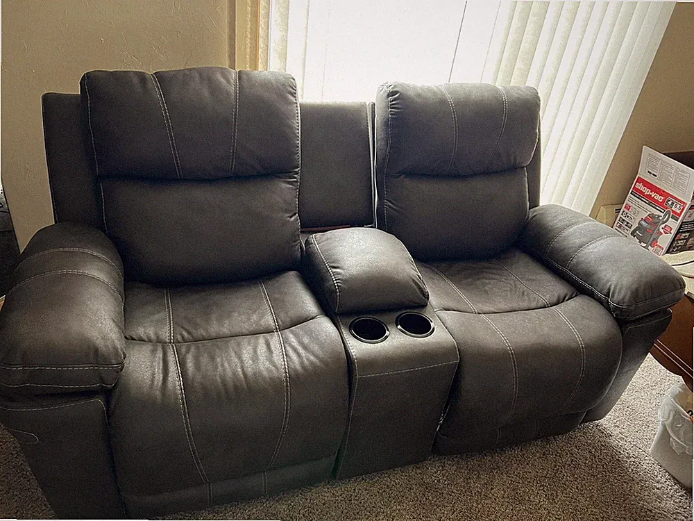 power loveseat recliner with console